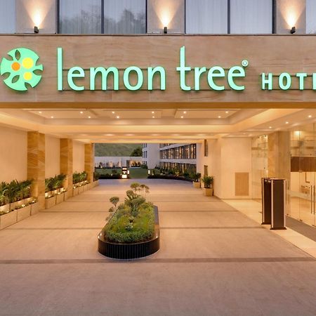 Lemon Tree Hotel, リシケーシュ エクステリア 写真
